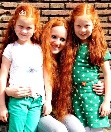 Eva B With Redhead Twins Cabelos Ruivos Sardas Meninos Bonitos