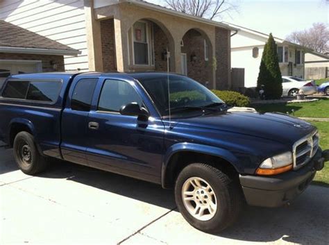 Find Used 2004 Dodge Dakota With Camper Shellgreat Condtion Very