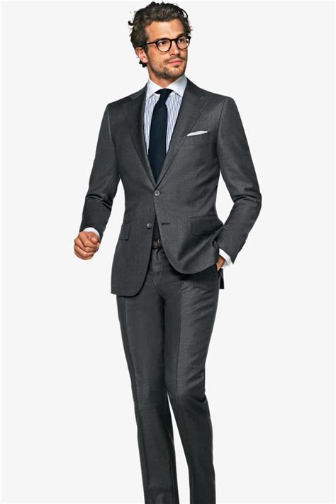 Seven Ways To Tell If Your Suit Fits How A Suit Should Fit