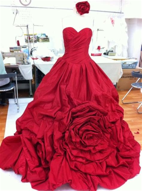 Red Roses Dress