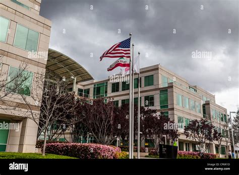 Apple Headquarters Cupertino Logo Hi Res Stock Photography And Images