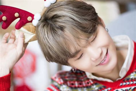Min Yoongi Photoshoot Bts 2019 Christmas Edition Credits By Naver