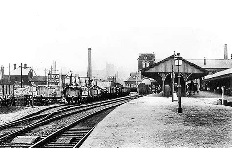De engelse voetbalclub norwich city fc werd opgericht in 1902 en speelt in het seizoen 2020/2021 in de championship. Disused Stations: Norwich City Station