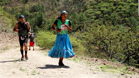 Documentalista Retrata A Los Tarahumaras Comunidad Indígena Corredora