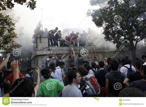 Gezi Park Protests In Istanbul Editorial Stock Photo Image Of Plant
