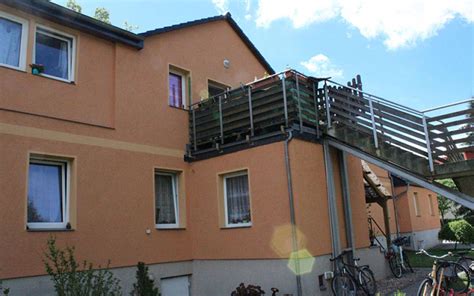 Vind en reserveer bijzondere accommodaties op airbnb. Informationen zum Mehrfamilienhaus Am Krankenhaus 13 in ...