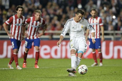 Mar 30, 2018 · cristiano ronaldo is a professional soccer player who has set records while playing for the manchester united and real madrid clubs, as well as the portuguese national team. ครบรอบ La Decima : 92:48 ค่ำคืนมหัศจรรย์ของ เรอัล มาดริด ...