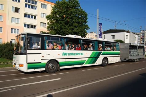 Letech emigroval do švédska, kde se seznámil se svou praze bydlí u kamaráda, ale většinu času v čechách tráví na chalupě u prachatic. BUSportal - Velký přehled cyklobusů 2020