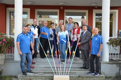 Maybe you would like to learn more about one of these? Neues Trainingsgerät: Turnverein Taufkirchen rüstet "Speer ...