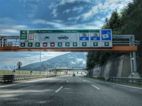 De beste online reisgids voor een vakantie, reis of de hoofdstad van oostenrijk is wenen. Oostenrijk lacht de EU uit en stuurt nog meer bewakers ...