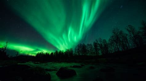 Northern Lights The Best Place To Visit The Aurora Borealis In Scotland