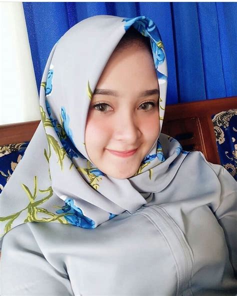 Kerudung Cantik Motif Bunga Beautiful Hijab Hijab Fashion Girl Hijab