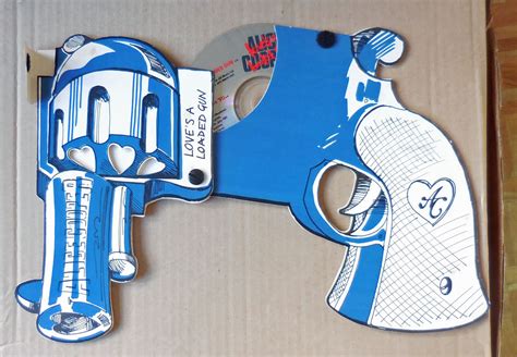 Alice Cooper Love S A Loaded Gun Ep Cd Ltd Edition Gun Pack Free Post Ebay