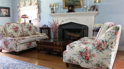 I love cottage style furniture and sofas are the staple piece that sets the stage in the living room. Traditional English Cottage - Grace and Charm ...