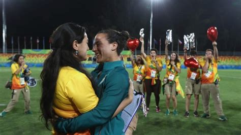 Rio 2016 Brazilian Women S Rugby Sevens Player Proposes To Her Girlfriend