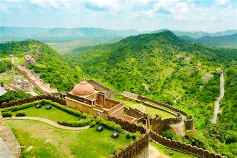 Kumbhalgarh Fort The Great Wall Of India Holidify