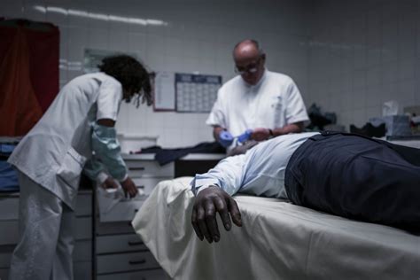 Dead Man Wakes Up On Autopsy Table Right Before Doctor Starts Procedure