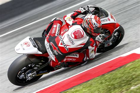 The ducati monster handles like a sport bike. Pin by Hunter Lohr on Random | Ducati monster, Racing ...