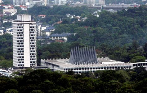 Blok kerajaan memiliki 114 kerusi parlimen. Dewan Rakyat lulus tambahan 13 kerusi DUN Sabah | Harian Metro