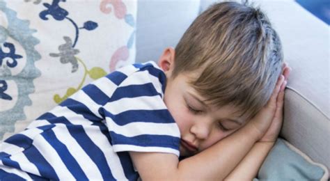 How many naps should a 3 month take. Snooze control: An age-by-age guide to naps - Today's Parent