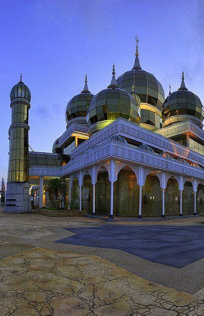 Masalah kebocoran masjid kristal di taman tamadun islam kuala terengganu, akan diselesaikan segera. Masjid Kristal | Crystal Mosque, Kuala Terengganu ...