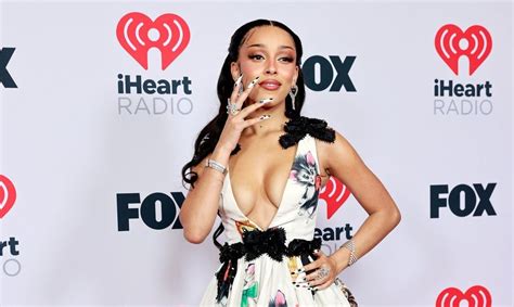Doja Cat Sexuality Explained She Is Bisexual Stylesrant