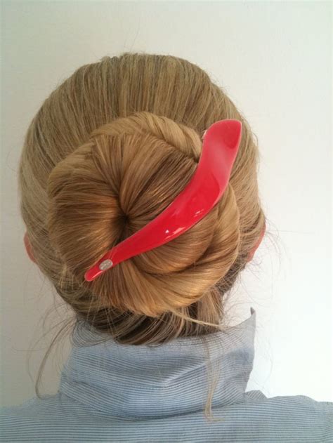 From big buns that collect neatly in the center of the dome to fun, braided buns that add extra dimension and intrigue to your overall look, this selection of bun hair pieces is designed to wow you. 17 Best images about Super very huge bun hair on Pinterest ...