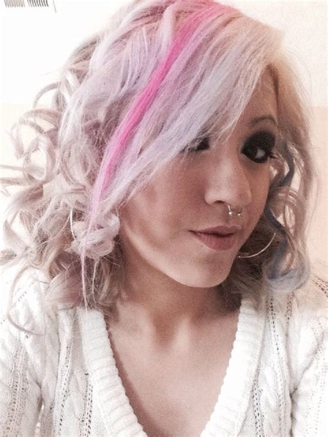 Manic panic hair bleach for bleaching hair at home or in the salon. Pastel white pink hair Using bleach and shimmering lights ...