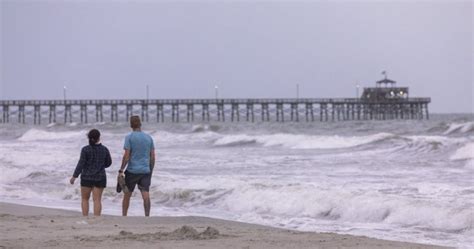 Hurricane Isaias Makes Landfall In North Carolina As Shops Beaches Close National Globalnewsca