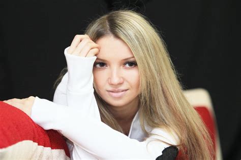 33 y o elisaveta from mykolaiv ukraine brown eyes blond hair id 684240