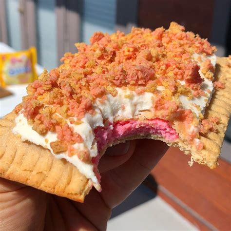 We want to teach you how to maintain a healthy lifestyle, so we are giving you all. Recipe Vault - The Flexible Dieting Lifestyle | Pop tarts ...