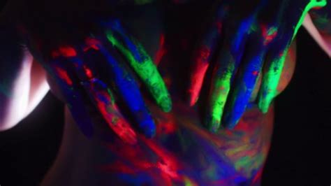 Wallpaper Astronaut Ring Neon Glow Dark Neon