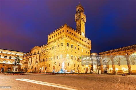 The statues under the loggia della signoria, also called dei lanzi. Palazzo Vecchio In Florence High-Res Stock Photo - Getty Images