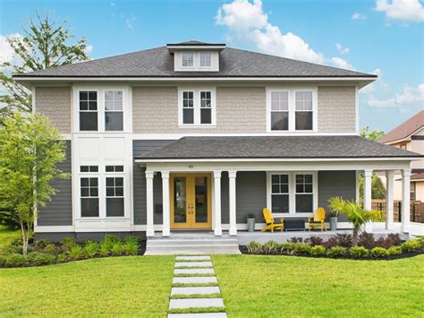 Blues and grays have been a popular exterior paint color for the last decade. Curb Appeal Ideas from Jacksonville, Florida | Exterior ...
