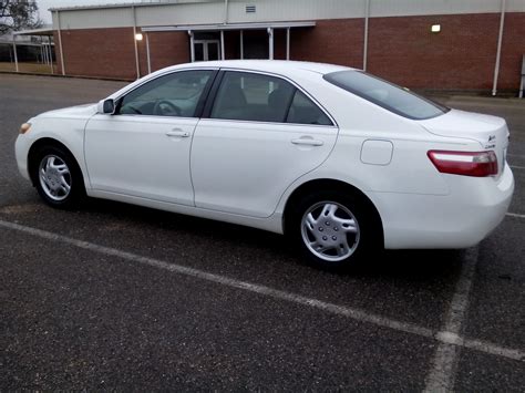 Gas mileage, engine, performance, warranty, equipment and more. 2007 Toyota Camry - Pictures - CarGurus