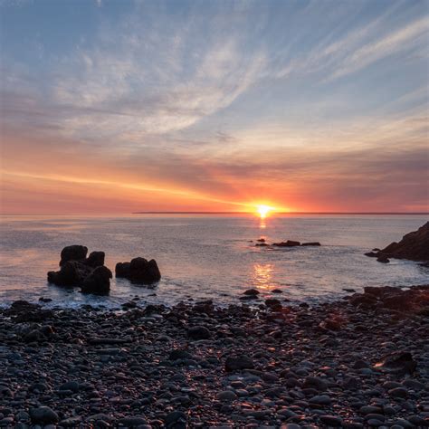Download Wallpaper 2780x2780 Coast Pebbles Stones Sea Sunset Ipad