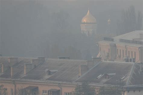 Wild Fires Near Radioactive Chernobyl Choking Ukraines Capital With Toxic Acrid Smoke Daily