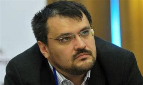 Cristian ghinea (born 1977) is a romanian publisher and activist who has been serving as a minister of investments and european projects in the cabinet of prime minister florin cîțu since 2021. Ghinea a prins și el o funcţie