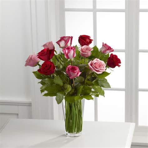 The True Romance Rose Bouquet By Ftd Vase Included Order Flowers