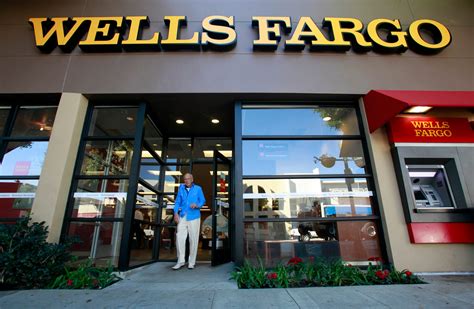 Ex-wells fargo banker shares story of crushing stress