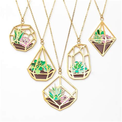 Terrarium Necklaces By Frozennote Diy Jewelry Jewelry Accessories