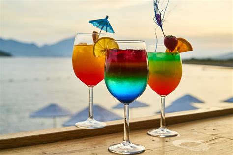 Beach Cocktail Recipes To Make Your Vacation Perfect