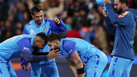 Watch Kohli S Teary Eyed Emotional Celebration Touches Hearts After Win Vs Pak Cricket