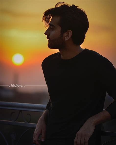 Umebutt Posted On Their Instagram Profile 🌍 Best Poses For Men