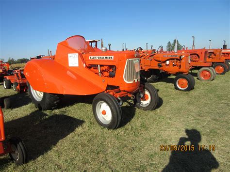 Allis Chalmers D15 Orchard Tractor Allis Chalmers Tractors Ford