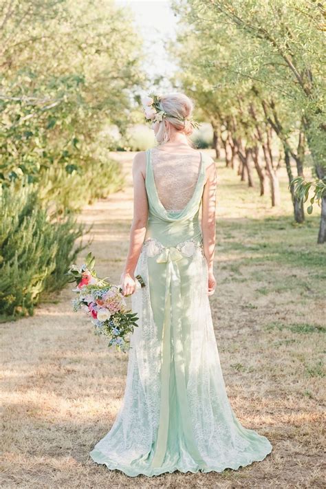 Love The Lace Back On This Claire Pettibone Gown Project Wedding