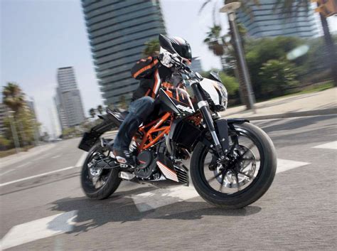 Check mileage, colors, duke 390 speedometer, user reviews, images and pros cons at bajaj dominar 400, ktm rc 390, tvs apache rr 310, bmw g310r, benelli tnt 300, kawasaki ninja 300. KTM Duke 390 ABS going to feature in India - SAG Mart