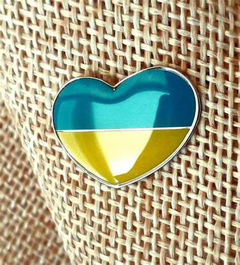 Heart Lapel Pin Ukrainian Flag Blue And Yellow Silver Badge T