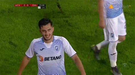 88' dinamo bükreş takımının teknik direktörü, oyuncu değişikliği ile maça müdahale ediyor. U Craiova - Dinamo 3-0 Gol spectaculos marcat de Andrei ...