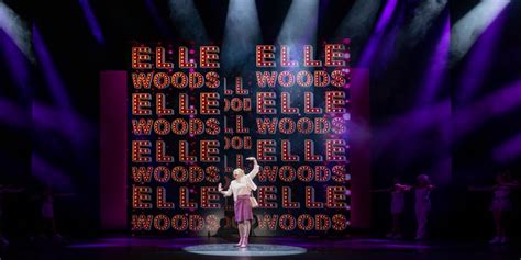 Review Omigod You Guys ‘legally Blonde The Musical’ Has No Set The Rice Thresher